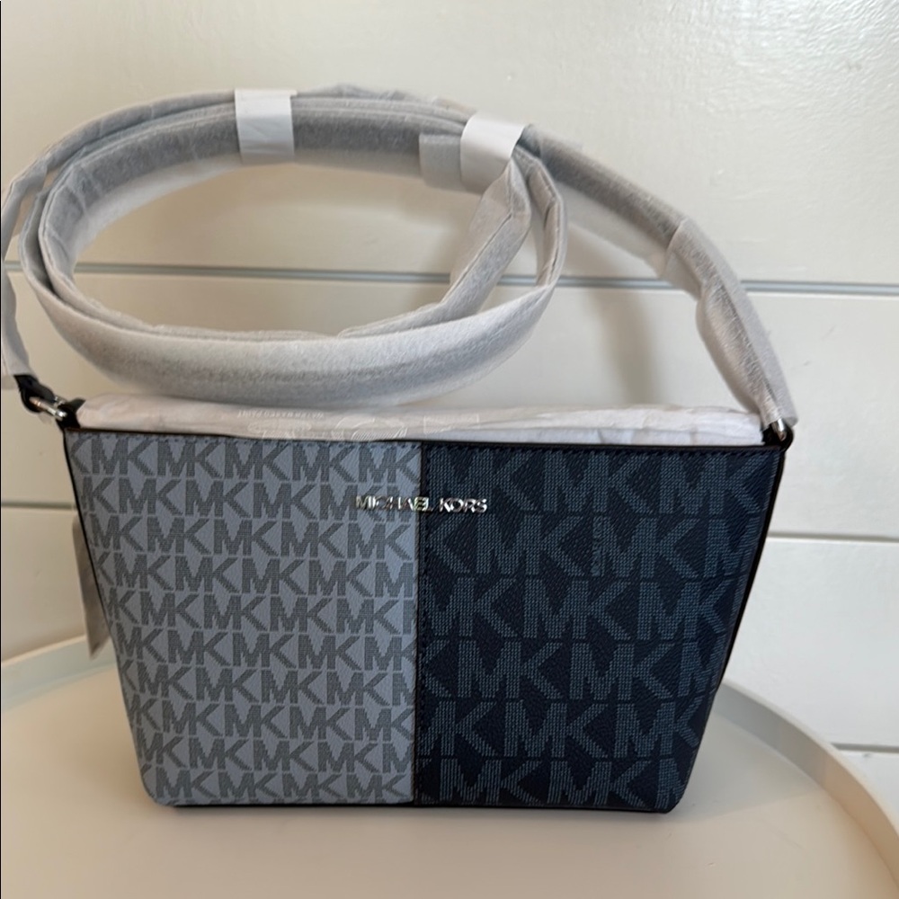NWT Michael Kors Gray and Navy Signature Crossbody